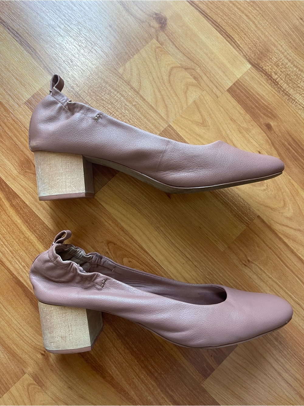 Kelsi Dagger Brooklyn the Lott Pump Size 10 Dusty Rose